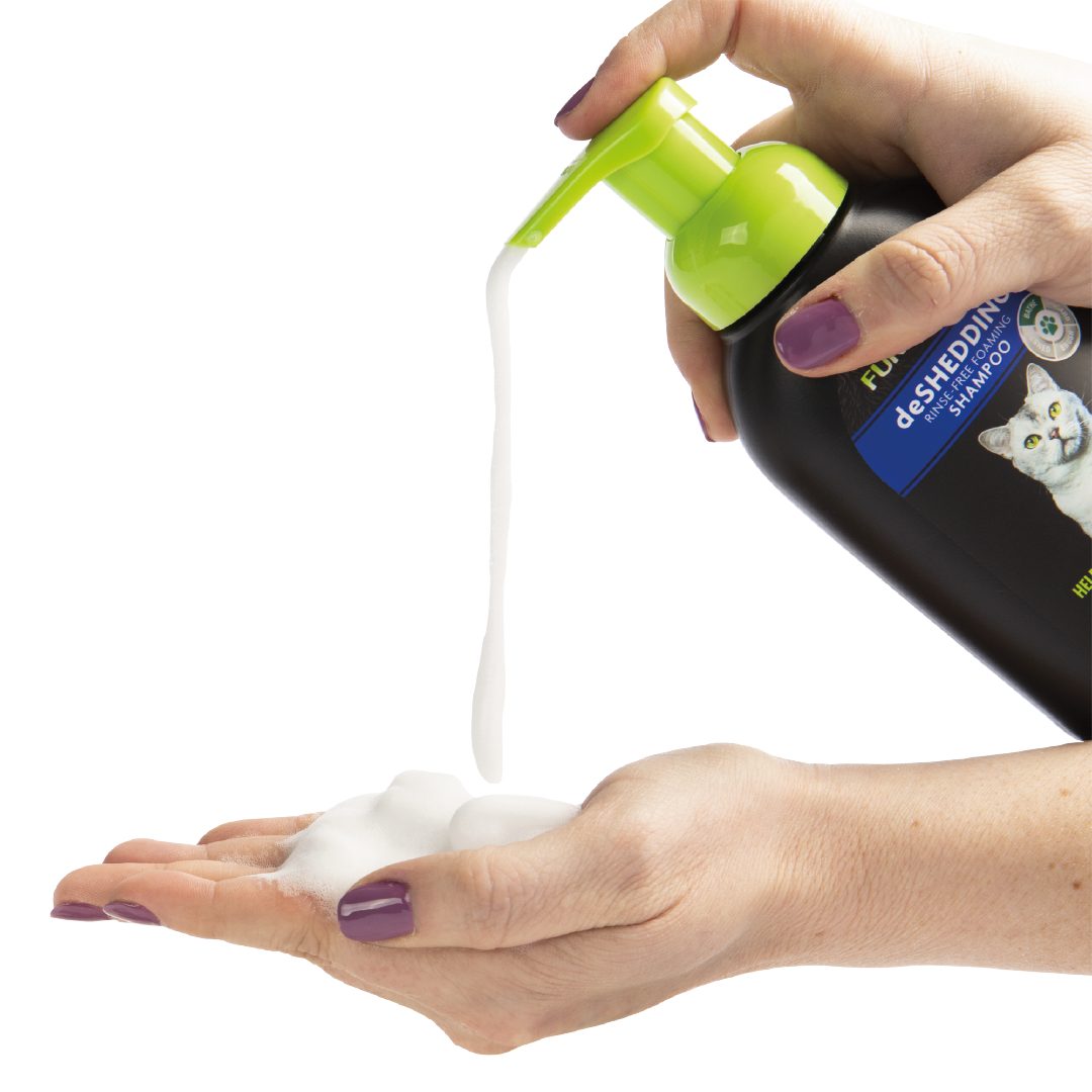Shampoo Furminator para Gatos en Espuma Sin Enjuague 251 ml